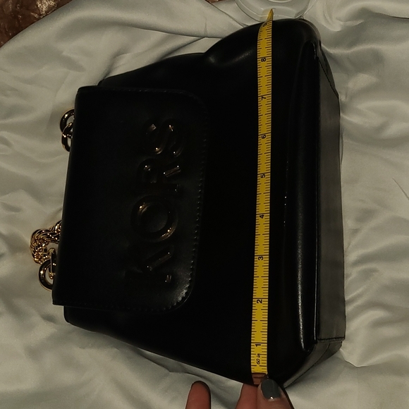 **NWT** Black & Gold Michael Kors Bag - Picture 9 of 12